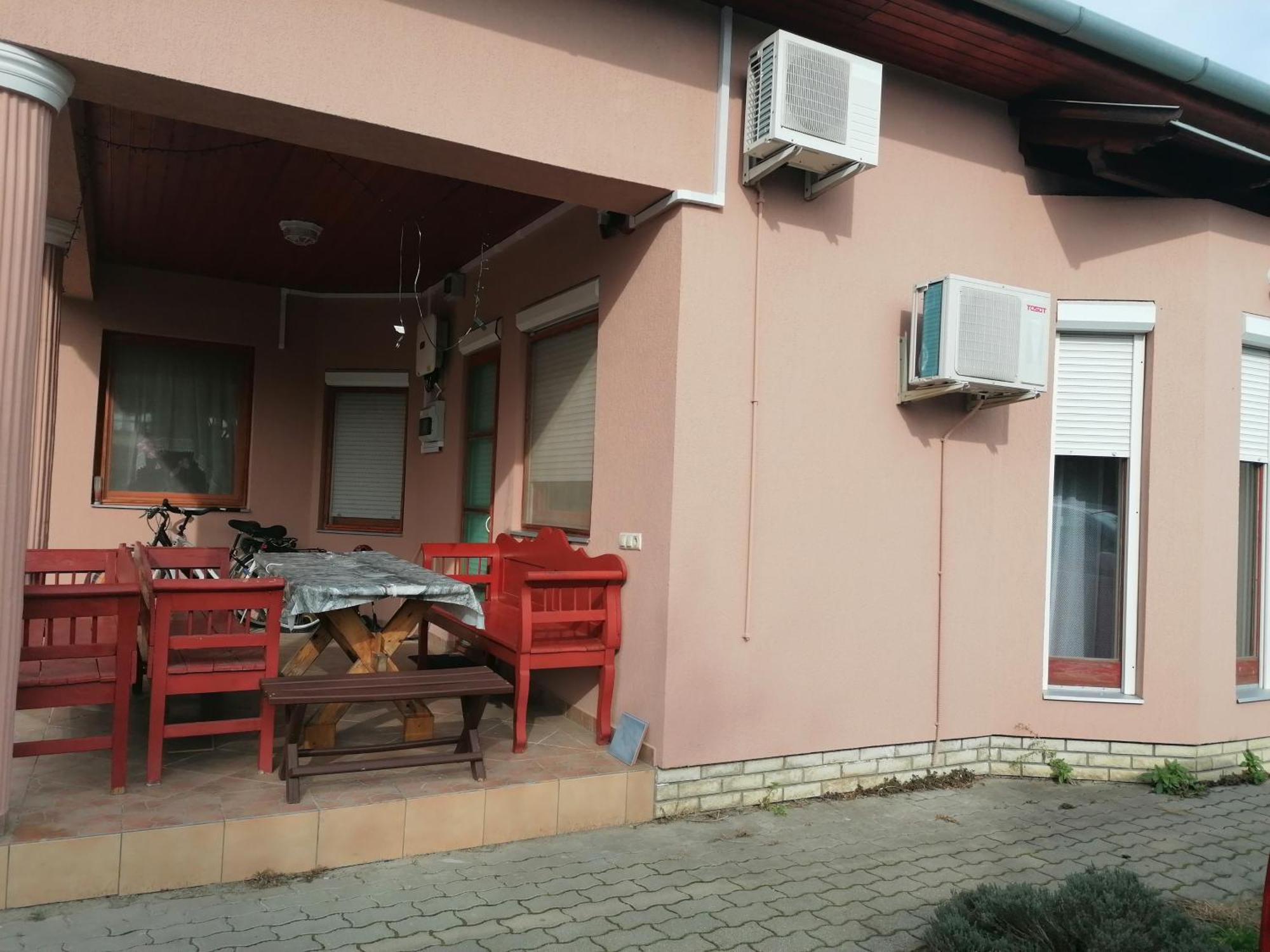 Hotel Iglodi Panzio Kunszentmárton Exterior foto